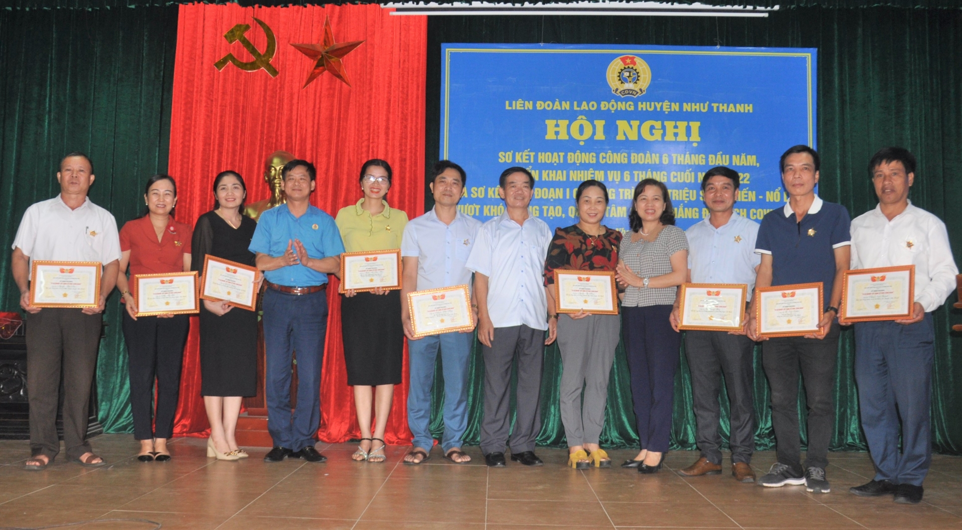 Liên đoàn lao động tiếp tục hướng về cơ sở, chăm lo lợi ích đoàn viên, người lao động Liên đoàn lao động tiếp tục hướng về cơ sở, chăm lo lợi ích đoàn viên, người lao động