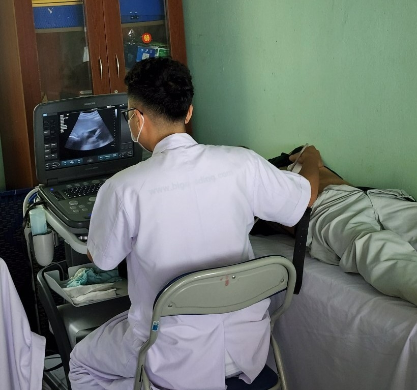 NovaGroup đồng hành với b Quân y 175 khám bệnh, phát thuốc cho 600 hộ dân khó khăn