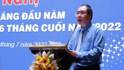 Trao hơn 1.000 suất quà cho NLĐ khó khăn trong Tháng Công nhân