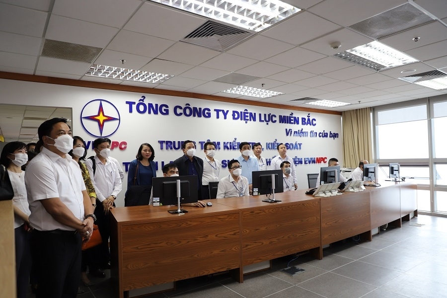 Yêu cầu người lao động hỏi, trả lời 3 câu hỏi an toàn trước khi vào làm việc Yêu cầu người lao động hỏi, trả lời 3 câu hỏi an toàn trước khi vào làm việc