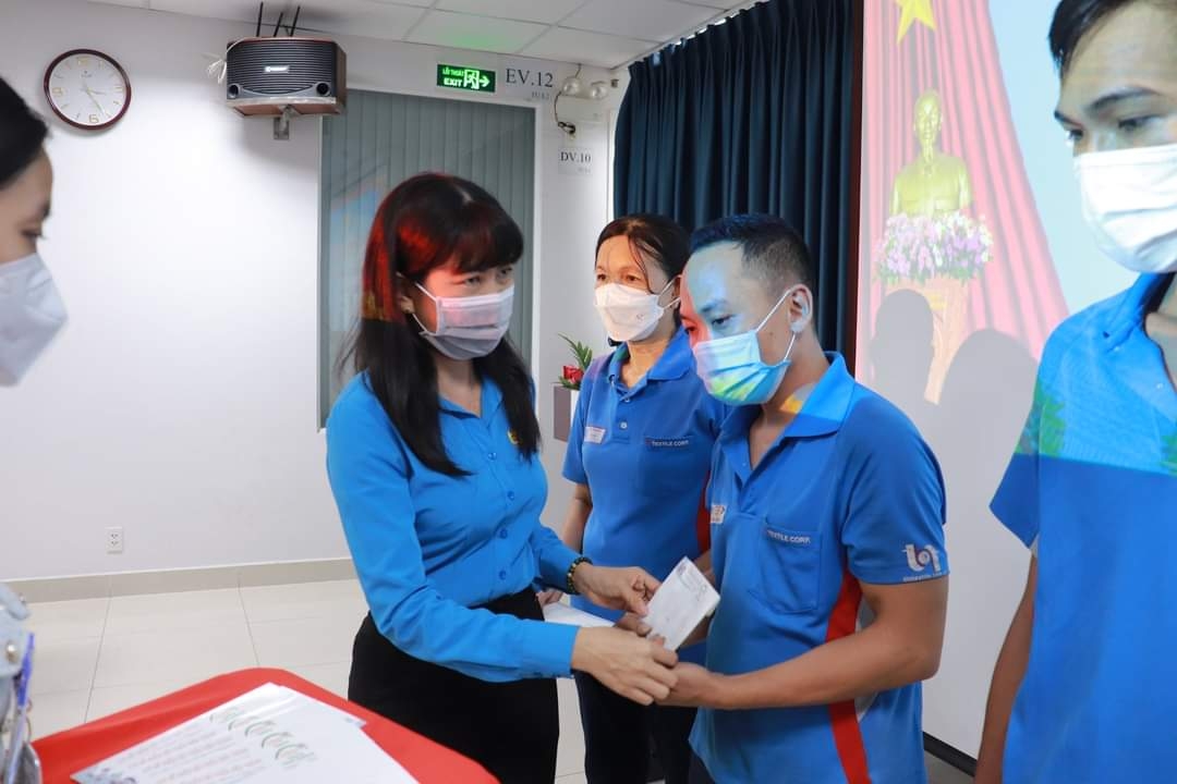 Sau ngày 1/7, có công nhân được tăng lương gần 1 triệu đồng/tháng Sau ngày 1/7, có công nhân được tăng lương gần 1 triệu đồng/tháng