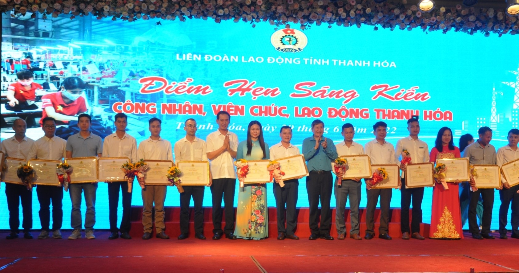 Kết quả hội tụ của bốn chữ “Đồng”