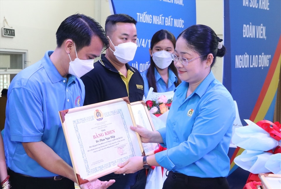 Kết quả hội tụ của bốn chữ “Đồng”