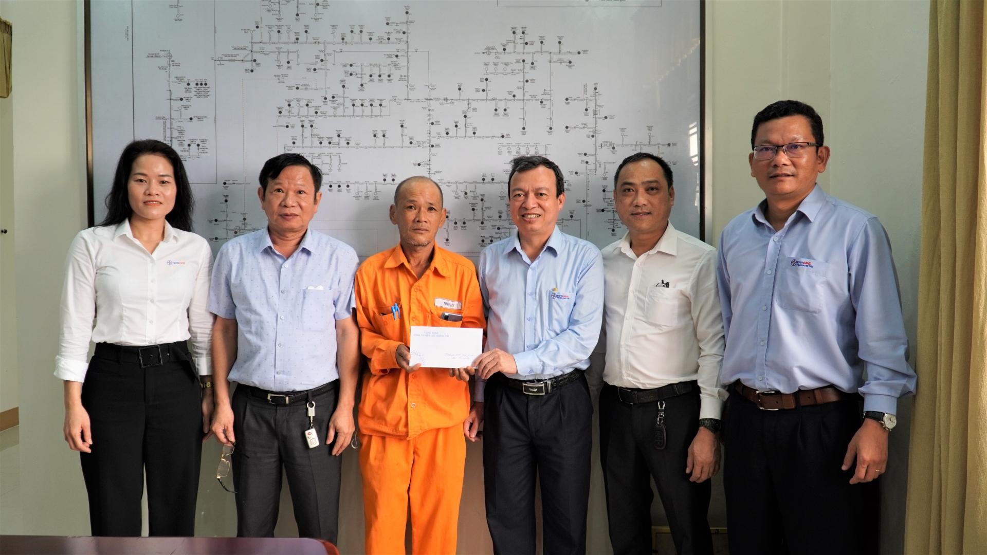 Luôn quan tâm đến người lao động Luôn quan tâm đến người lao động