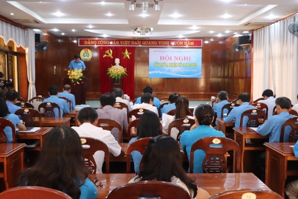 Công đoàn tỉnh Quảng Nam đạt kết quả toàn diện, nổi bật trong 6 tháng đầu năm Công đoàn tỉnh Quảng Nam đạt kết quả toàn diện, nổi bật trong 6 tháng đầu năm