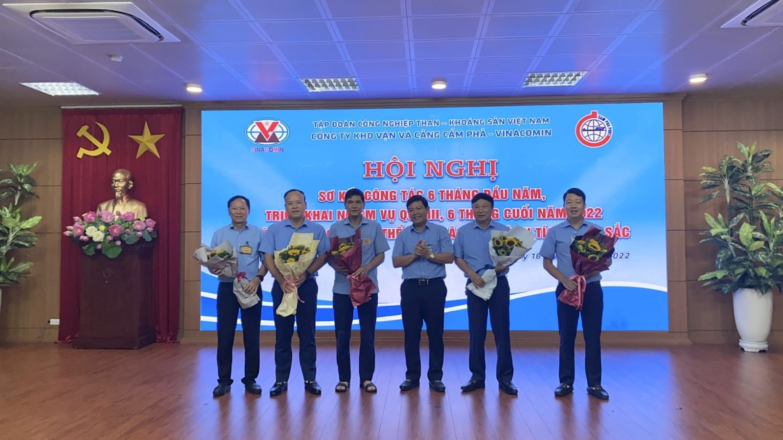 Công ty Kho vận Cẩm phả: “Không ngủ quên trên chiến thắng”