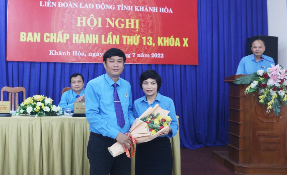 LĐLĐ tỉnh Khánh Hòa có tân Phó Chủ tịch LĐLĐ tỉnh Khánh Hòa có tân Phó Chủ tịch