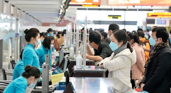 Thu phí ưu tiên check-in sân bay: Tạm dừng là đúng!