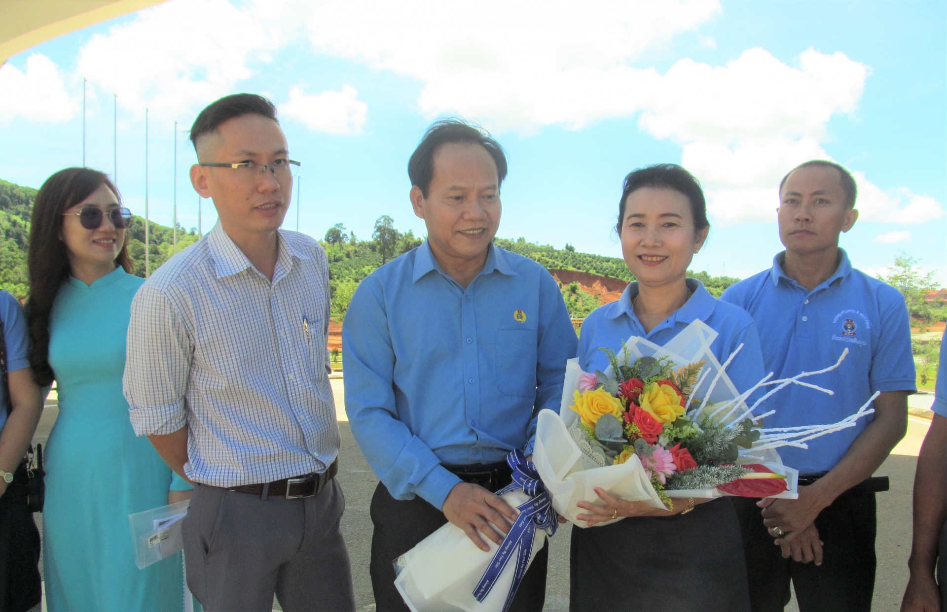 Tiếp tục vun đắp tình hữu nghị Công đoàn 2 tỉnh Kon Tum - Attapeu (Lào) Tiếp tục vun đắp tình hữu nghị Công đoàn 2 tỉnh Kon Tum - Attapeu (Lào)