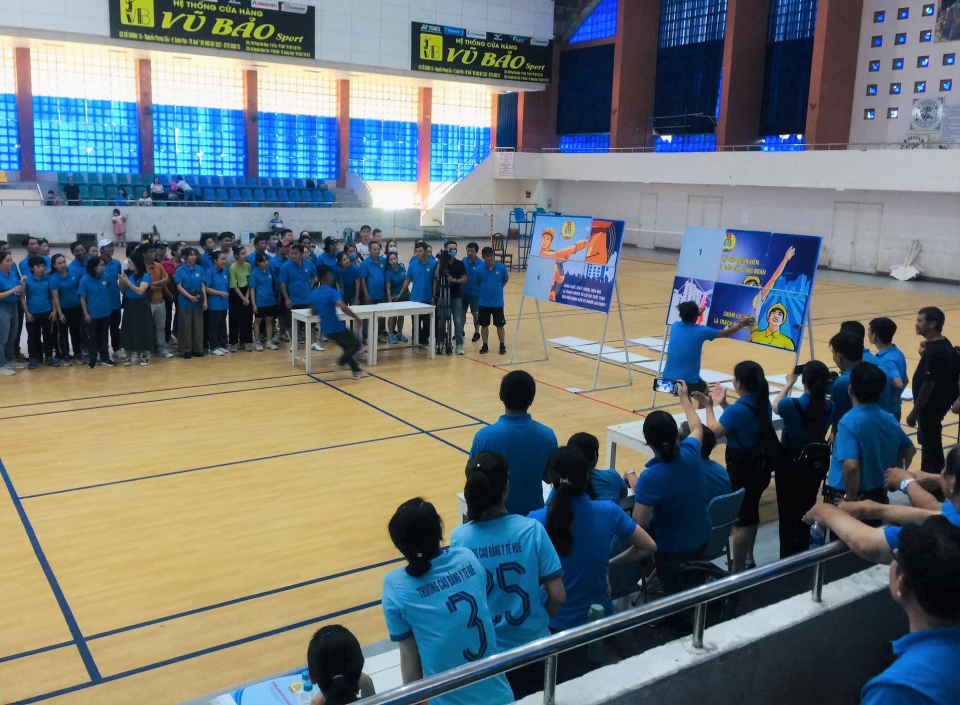 Gần 1.000 VĐV tham dự Ngày hội văn - hoá thể thao đoàn viên, NLĐ Gần 1.000 VĐV tham dự Ngày hội văn - hoá thể thao đoàn viên, NLĐ