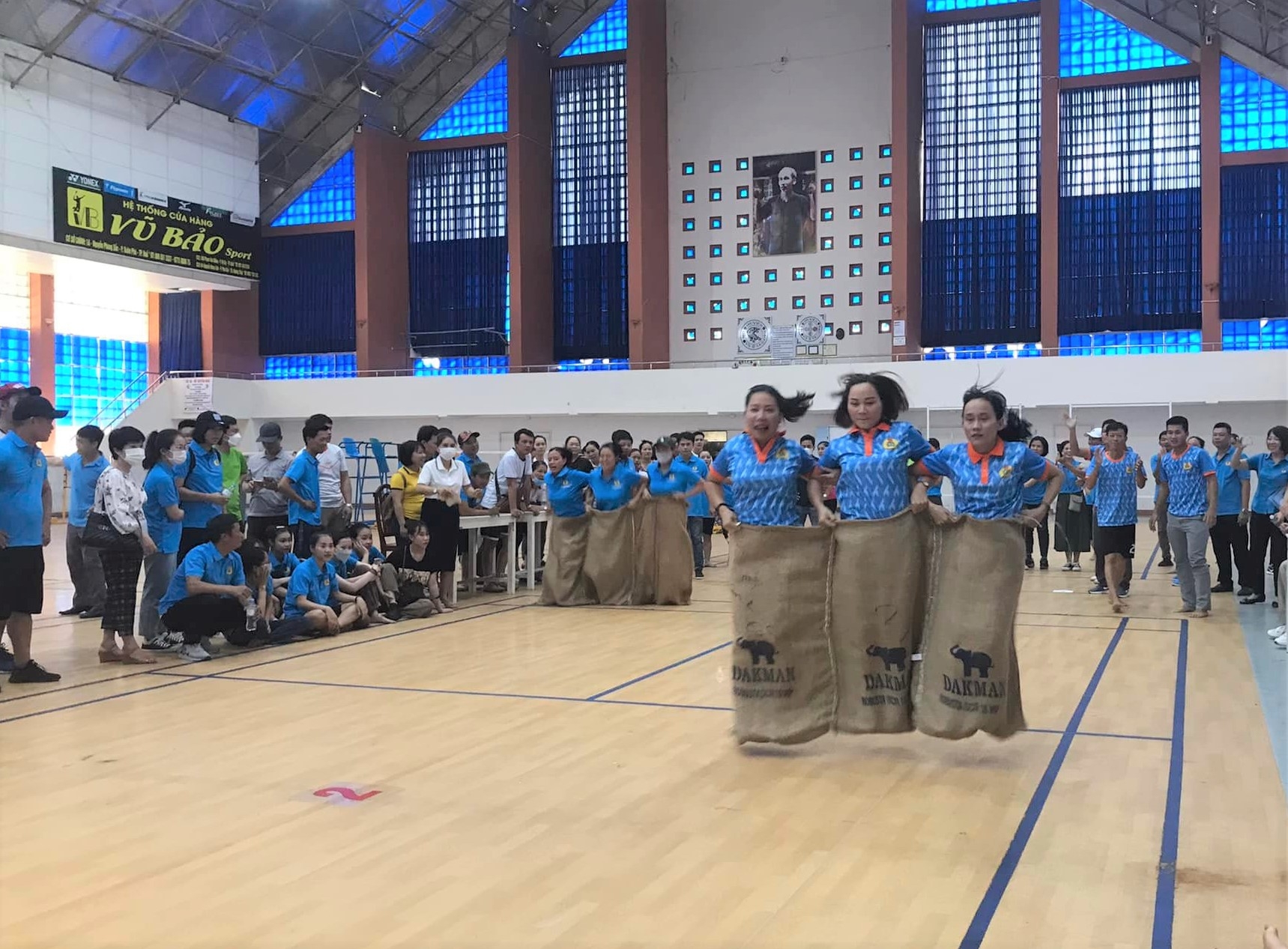 Gần 1.000 VĐV tham dự Ngày hội văn - hoá thể thao đoàn viên, NLĐ Gần 1.000 VĐV tham dự Ngày hội văn - hoá thể thao đoàn viên, NLĐ