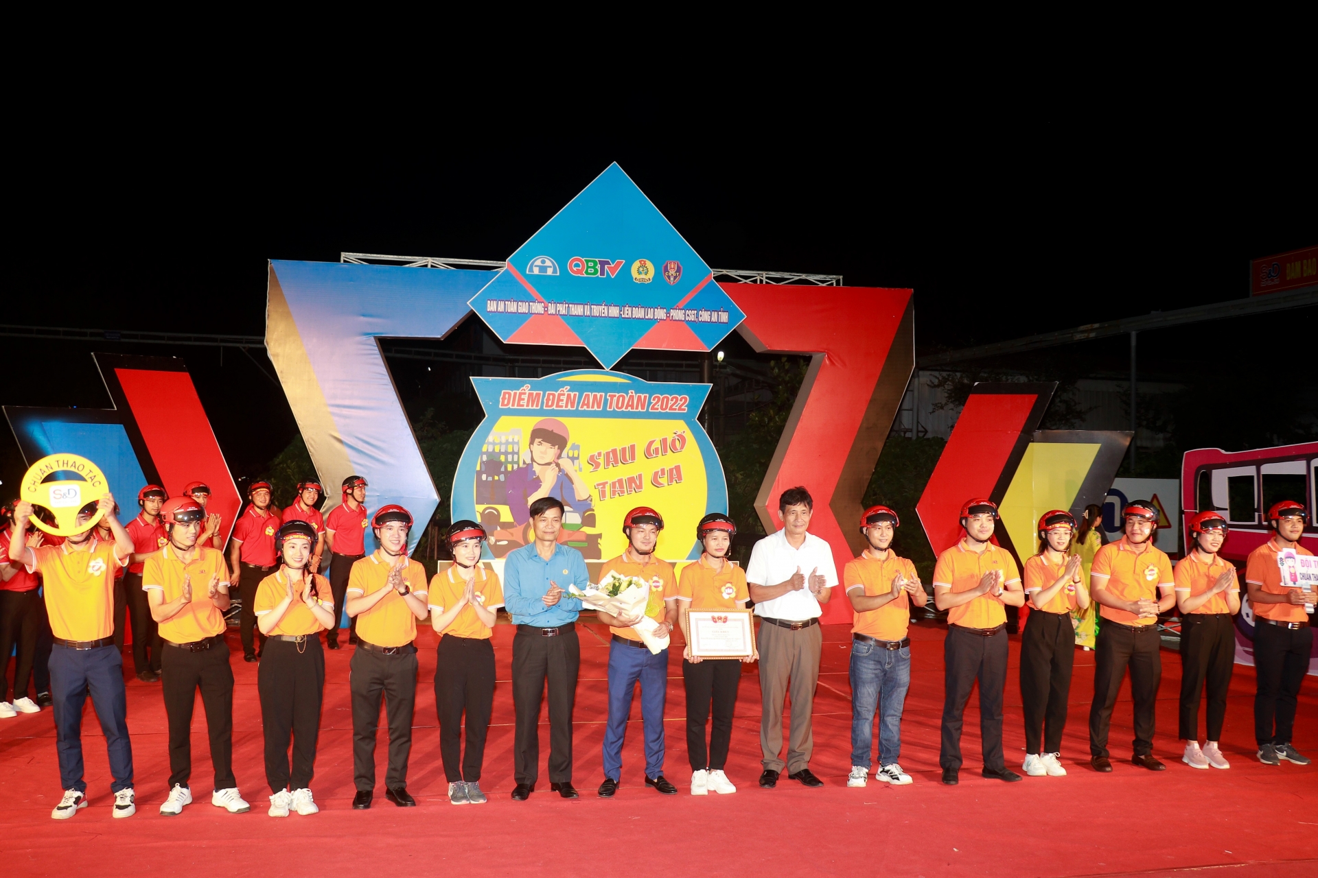 Quảng Bình: Cuộc thi Điểm đến an toàn diễn ra sôi động, bổ ích cho người lao động Quảng Bình: Cuộc thi Điểm đến an toàn diễn ra sôi động, bổ ích cho người lao động