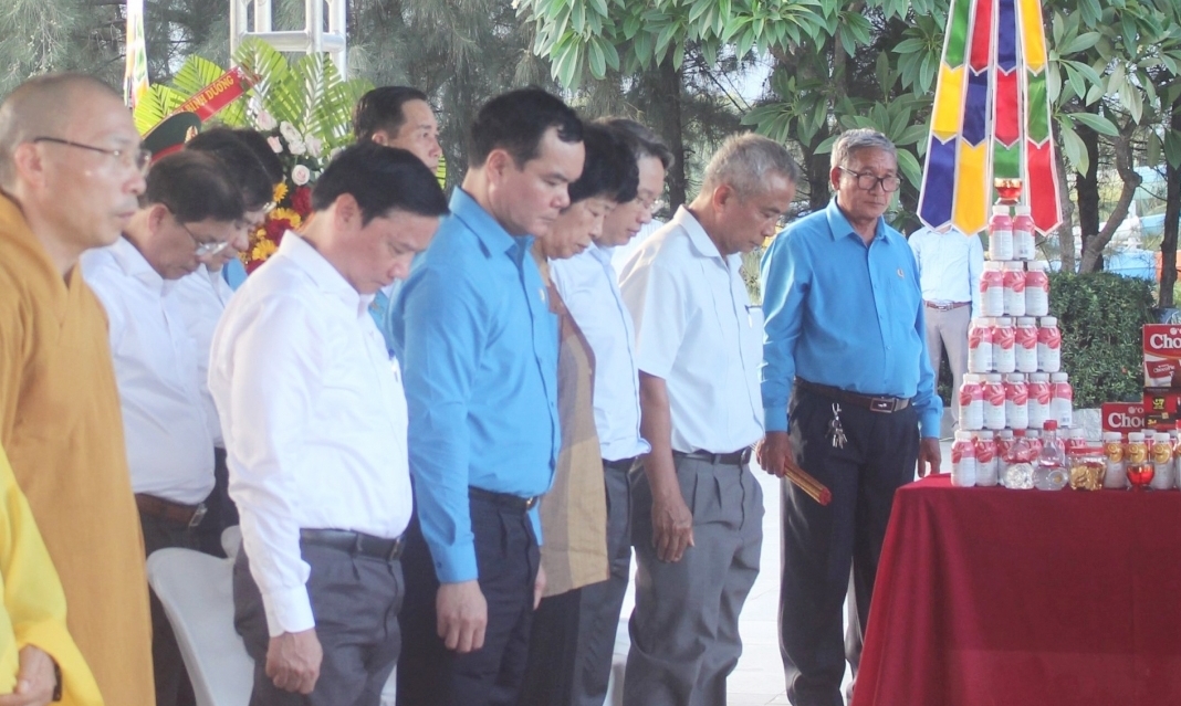 Tổng LĐLĐ Việt Nam tưởng niệm, tri ân 64 liệt sĩ Gạc Ma