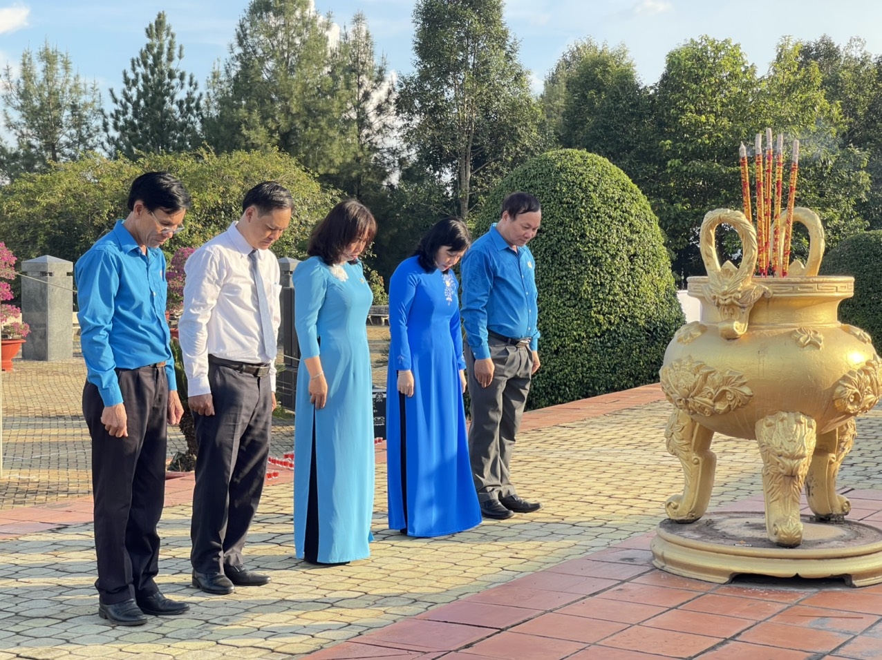 Tổng LĐLĐ Việt Nam thăm thương binh, gia đình chính sách ở Bình Phước