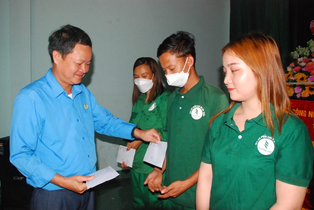 Tháng Công nhân ở CĐCSVN: Ấn tượng, nhiều hoạt động hiệu quả Tháng Công nhân ở CĐCSVN: Ấn tượng, nhiều hoạt động hiệu quả