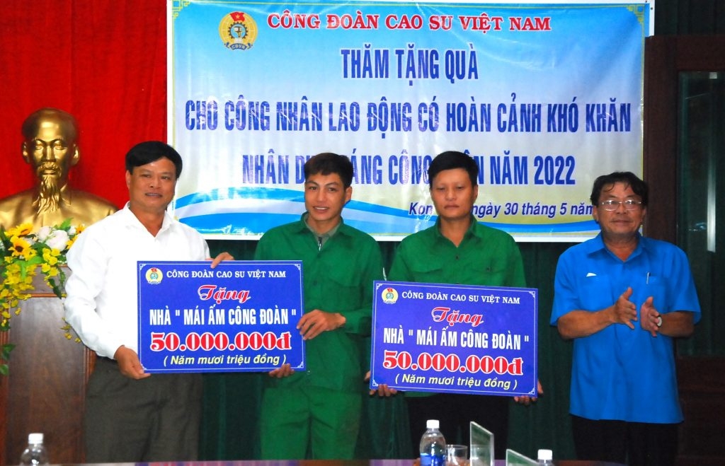 Tháng Công nhân ở CĐCSVN: Ấn tượng, nhiều hoạt động hiệu quả Tháng Công nhân ở CĐCSVN: Ấn tượng, nhiều hoạt động hiệu quả