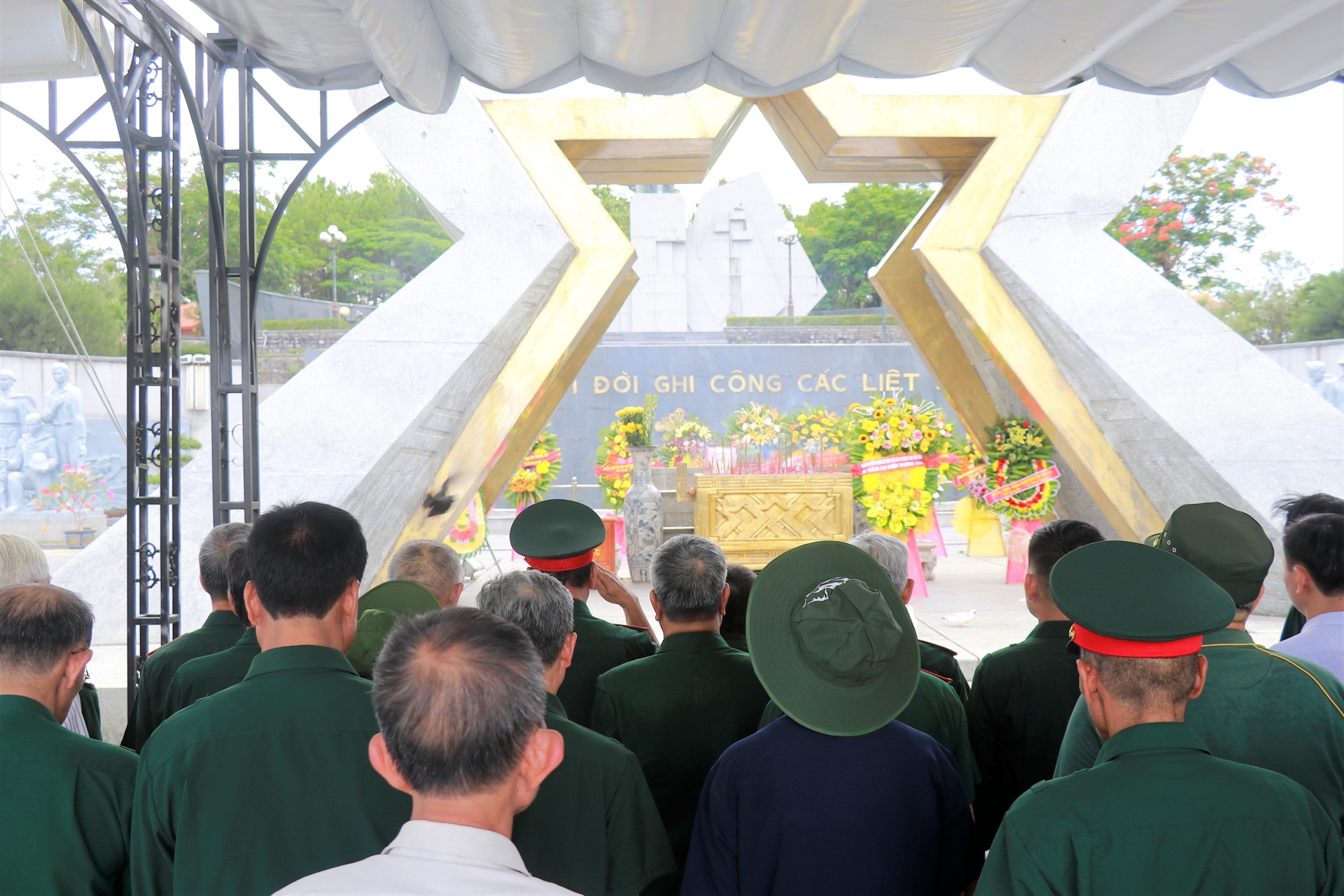 Ấm tình đồng đội Ấm tình đồng đội