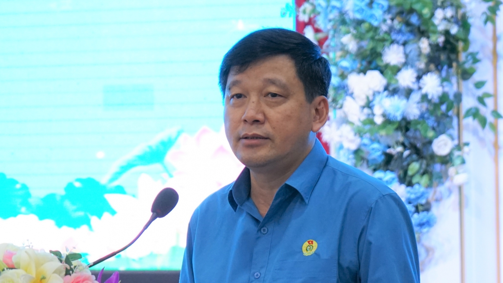 Nghệ An: Đánh giá toàn diện về Tháng Công nhân và Chương trình "1 triệu sáng kiến"