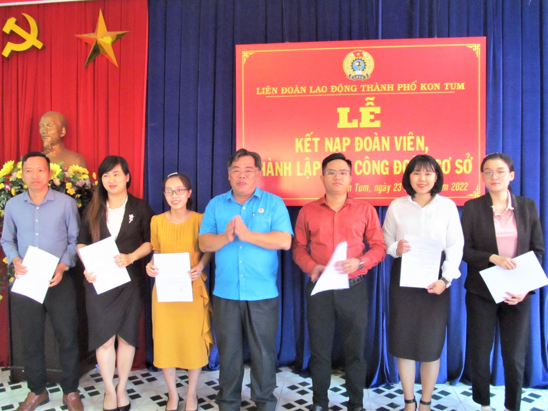 LĐLĐ TP Kon Tum: Kết nạp 129 đoàn viên, thành lập 6 CĐCS LĐLĐ TP Kon Tum: Kết nạp 129 đoàn viên, thành lập 6 CĐCS