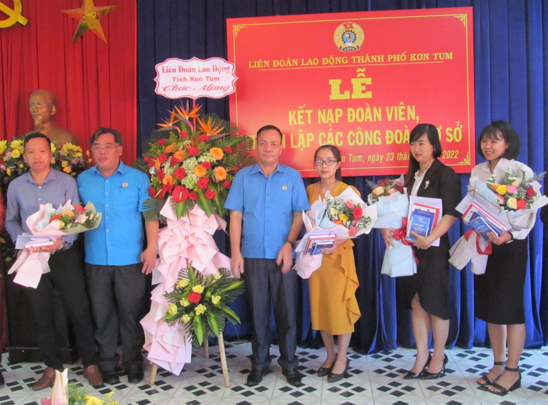 LĐLĐ TP. Kon Tum: Đẩy mạnh kết nạp đoàn viên, thành lập CĐCS LĐLĐ TP. Kon Tum: Đẩy mạnh kết nạp đoàn viên, thành lập CĐCS