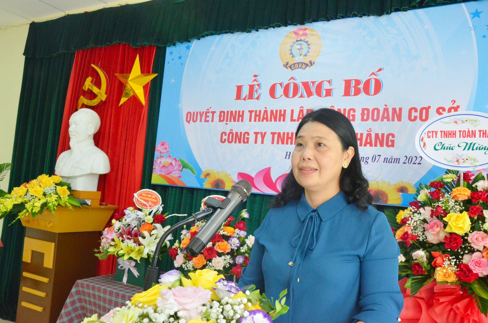 LĐLĐ huyện Hưng Hà tổ chức ra mắt CĐCS LĐLĐ huyện Hưng Hà tổ chức ra mắt CĐCS