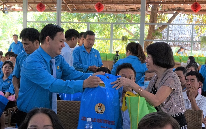 Công đoàn tỉnh Bến Tre vượt nhiều chỉ tiêu trong 6 tháng đầu năm