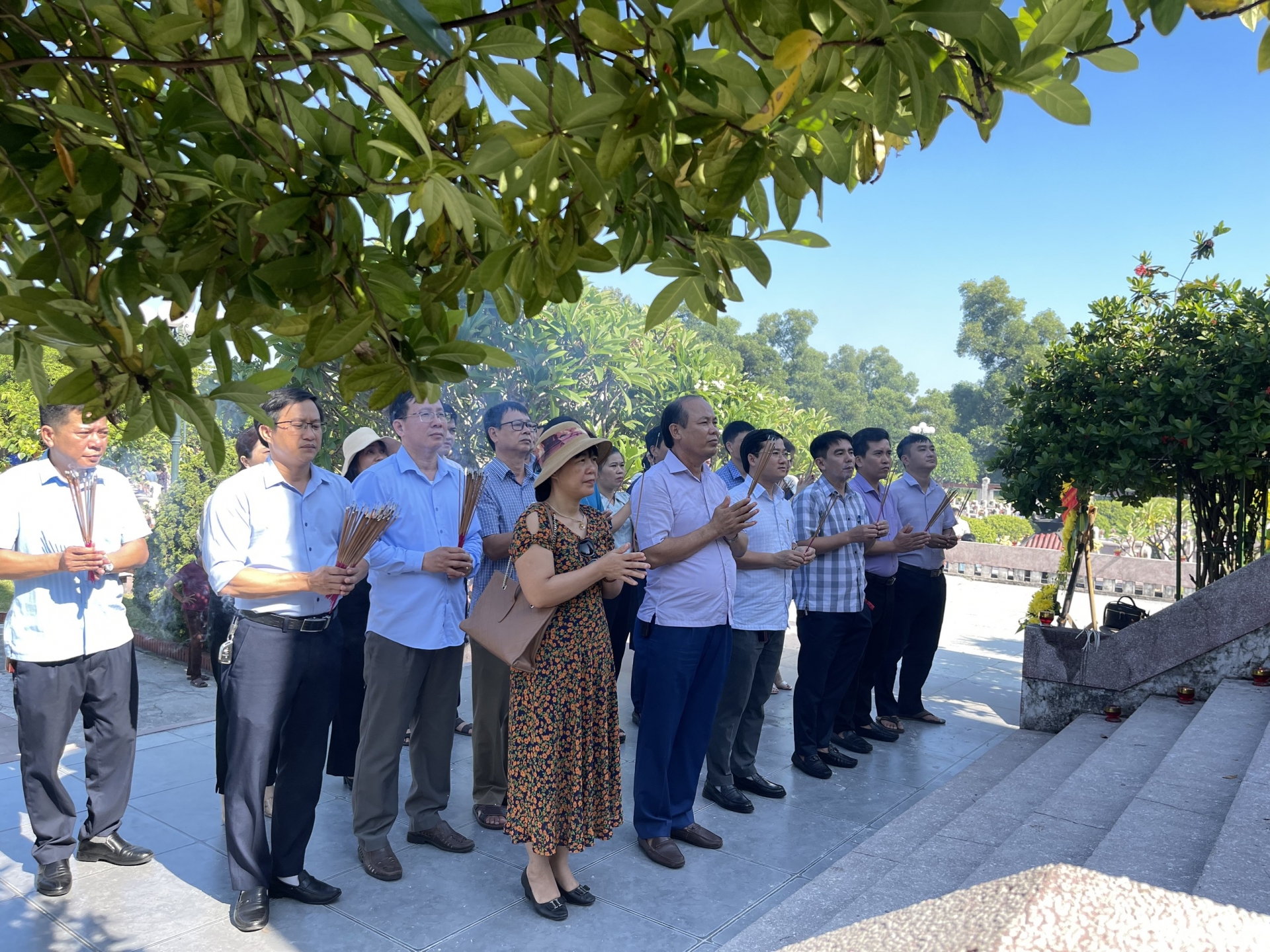 Công đoàn ngành Công thương Hà Tĩnh: Nhiều hoạt động tri ân thương binh, liệt sĩ Công đoàn ngành Công thương Hà Tĩnh: Nhiều hoạt động tri ân thương binh, liệt sĩ