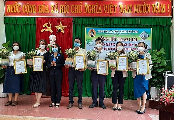 Ngày càng nhiều người lao động tham gia phong trào Xanh - Sạch - Đẹp