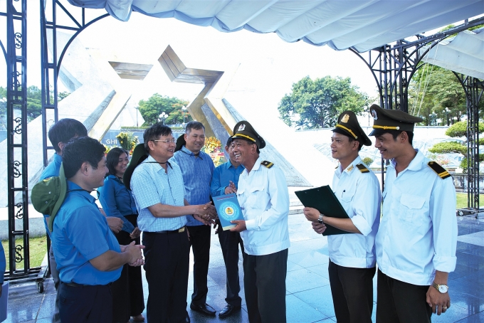 Tháng Bảy đong đầy…