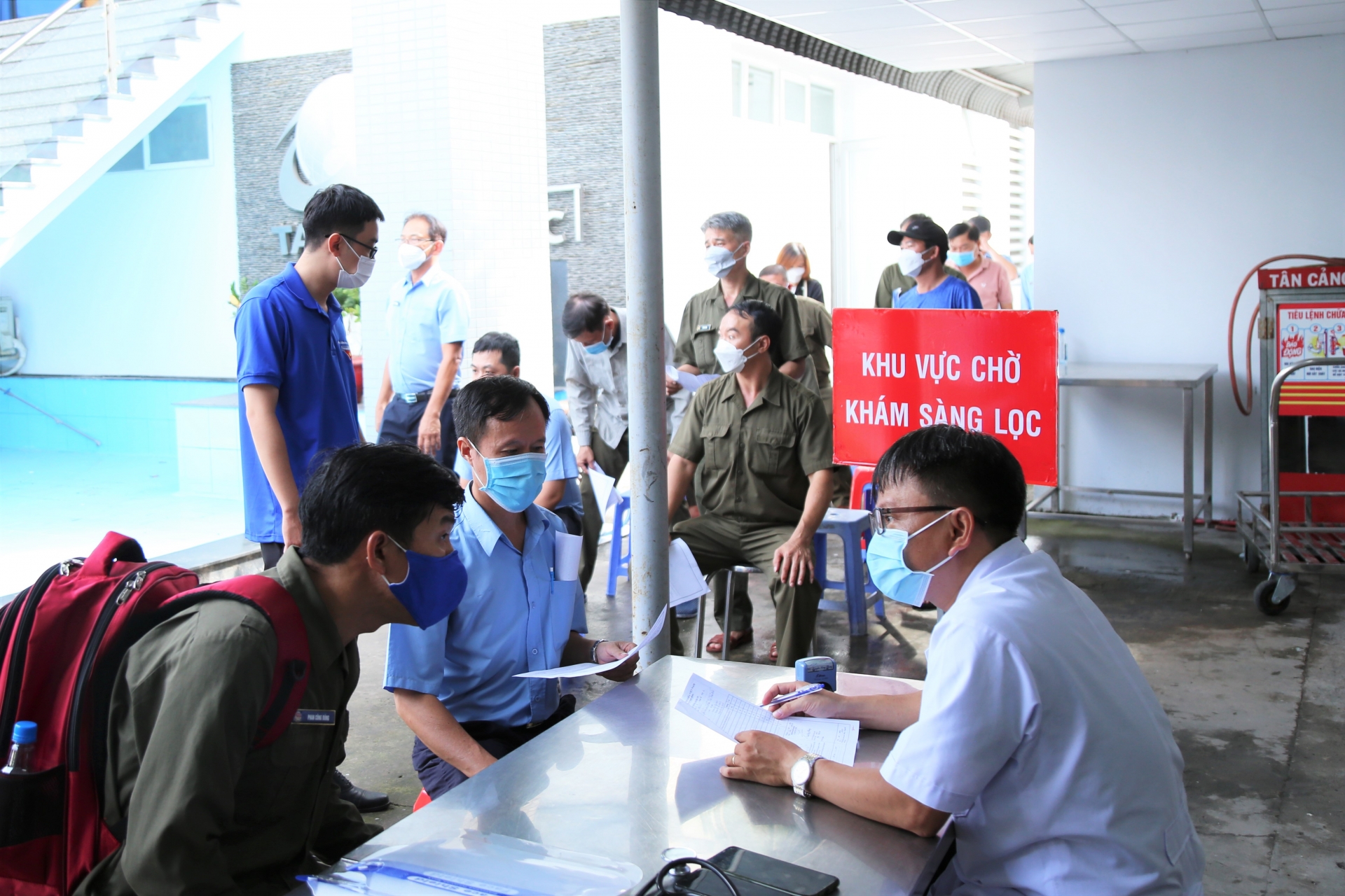 Tân Cảng Sài Gòn tổ chức tiêm vắc xin phòng Covid-19 cho NLĐ Tân Cảng Sài Gòn tổ chức tiêm vắc xin phòng Covid-19 cho NLĐ