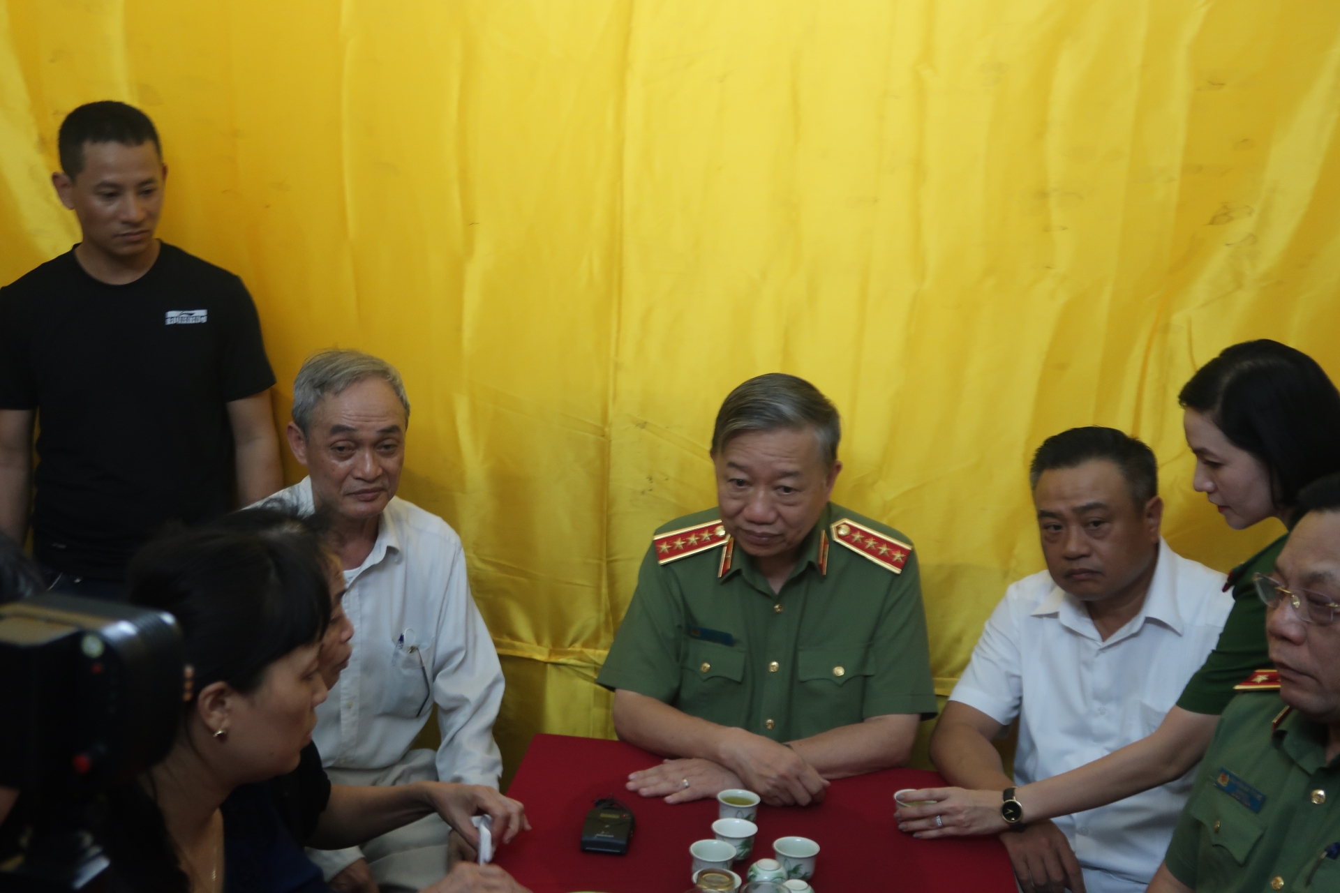 Vụ cháy ở Quan Hoa: Đồng đội kể lại giây phút 3 chiến sĩ hy sinh khi cứu người Vụ cháy ở Quan Hoa: Đồng đội kể lại giây phút 3 chiến sĩ hy sinh khi cứu người