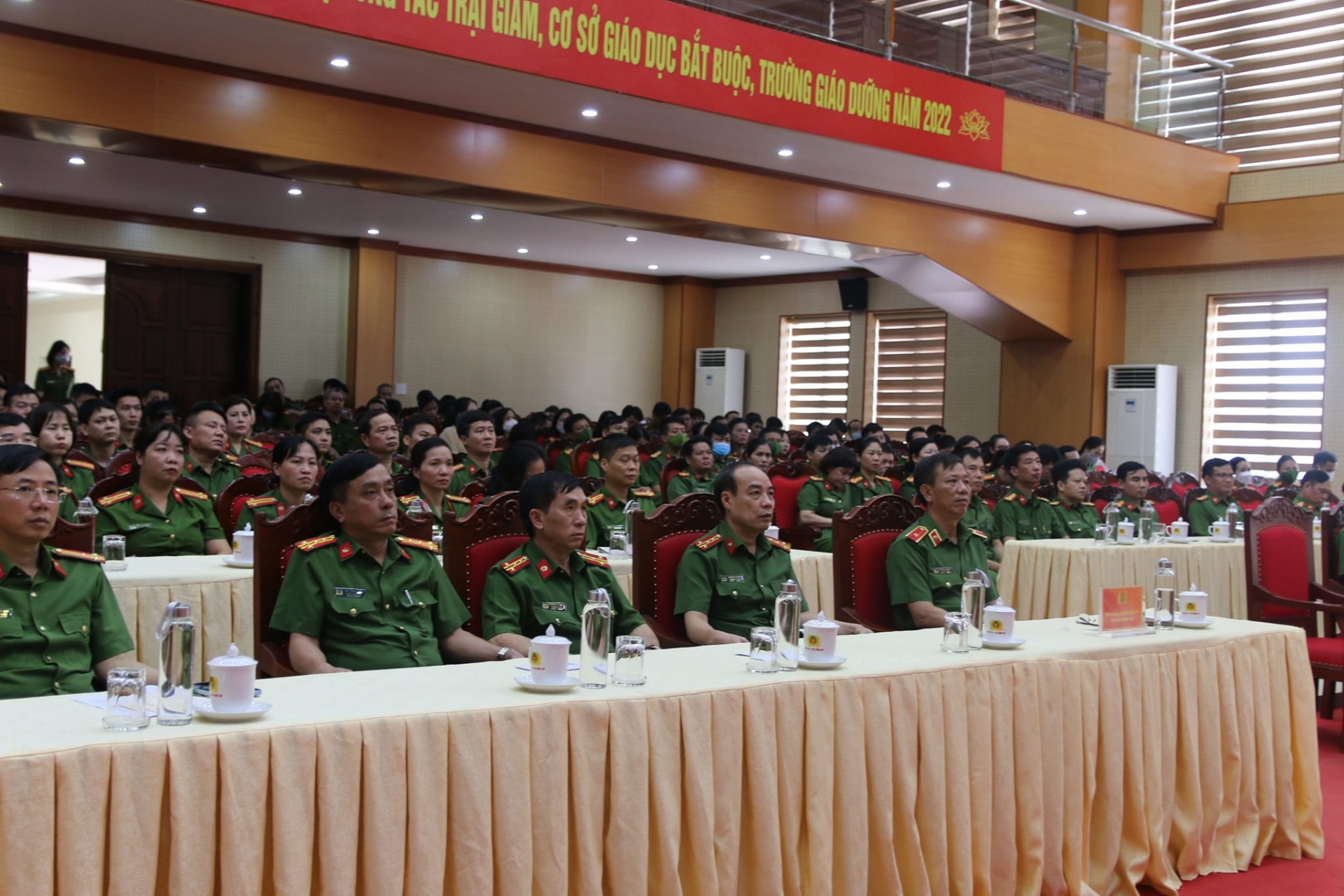 Phát động học tập gương dũng cảm của 3 cán bộ, chiến sĩ hy sinh khi làm nhiệm vụ Phát động học tập gương dũng cảm của 3 cán bộ, chiến sĩ hy sinh khi làm nhiệm vụ