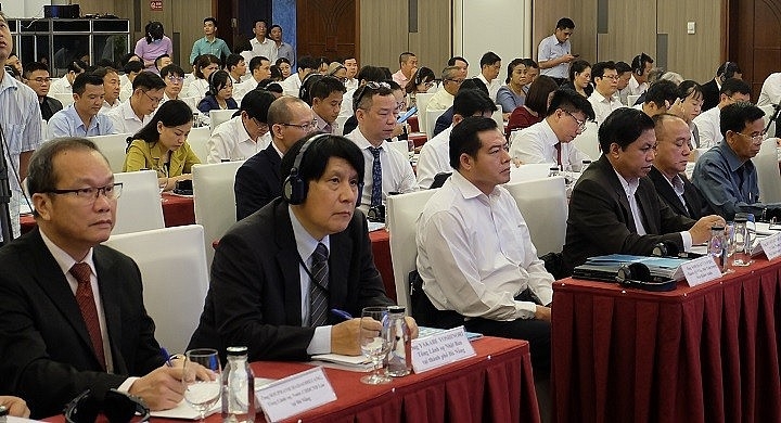 Phát triển dịch vụ logistics trên tuyến hành lang kinh tế Đông Tây Phát triển dịch vụ logistics trên tuyến hành lang kinh tế Đông Tây