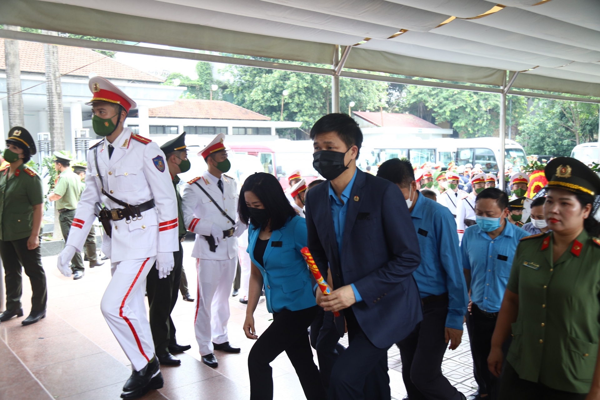 Tổng LĐLĐ Việt Nam gửi lời chia buồn sâu sắc tới gia đình 3 liệt sĩ Tổng LĐLĐ Việt Nam gửi lời chia buồn sâu sắc tới gia đình 3 liệt sĩ