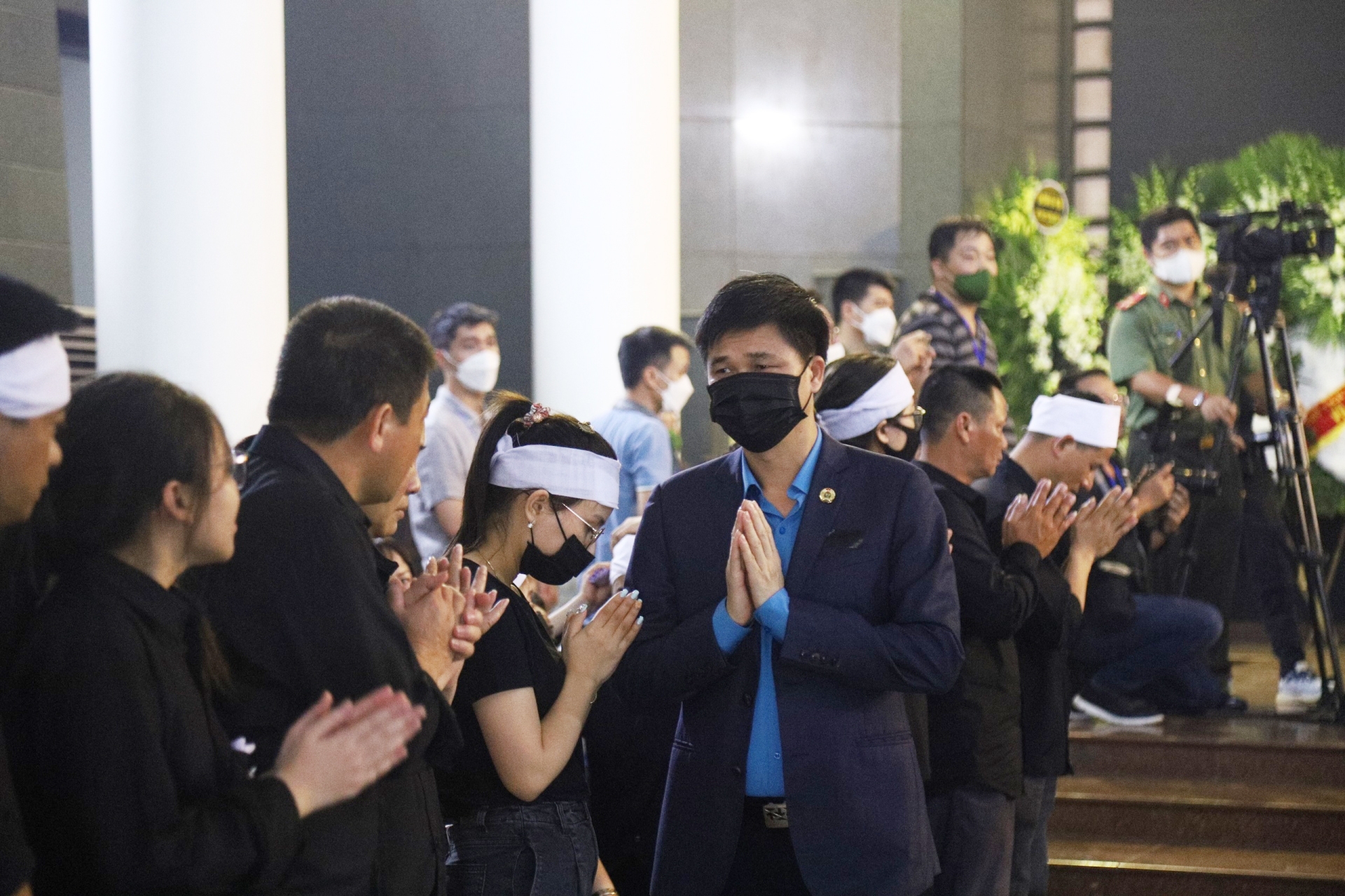 Tổng LĐLĐ Việt Nam gửi lời chia buồn sâu sắc tới gia đình 3 liệt sĩ Tổng LĐLĐ Việt Nam gửi lời chia buồn sâu sắc tới gia đình 3 liệt sĩ