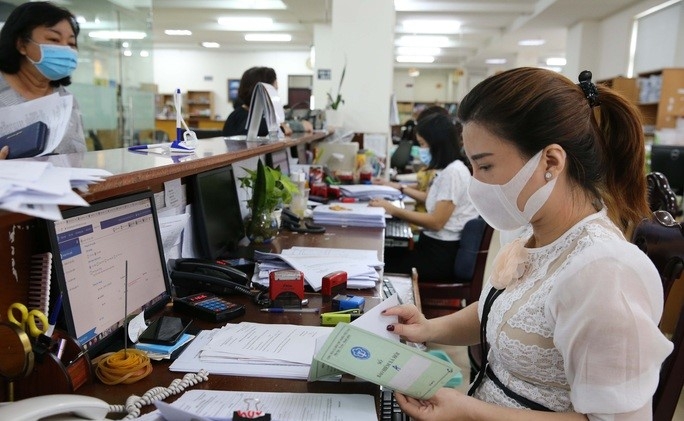 Lương vẫn chưa đủ cầm cự qua ngày