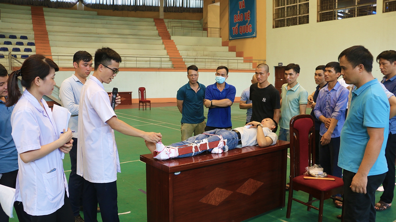 Than Mạo Khê huấn luyện ATVSLĐ chuyên đề “Kỹ năng sơ cấp cứu”