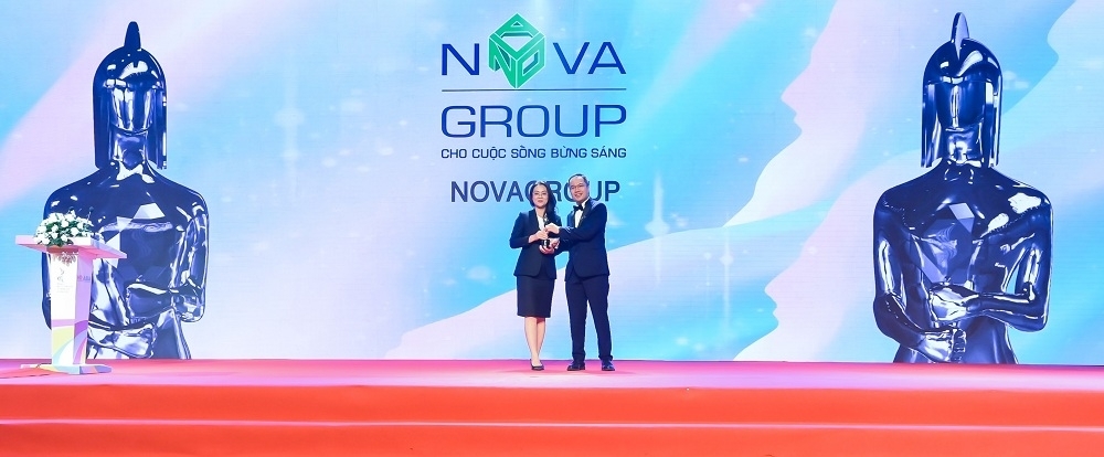 NovaGroup đón nhận giải thưởng “Nơi làm việc tốt nhất châu Á 2022” NovaGroup đón nhận giải thưởng “Nơi làm việc tốt nhất châu Á 2022”