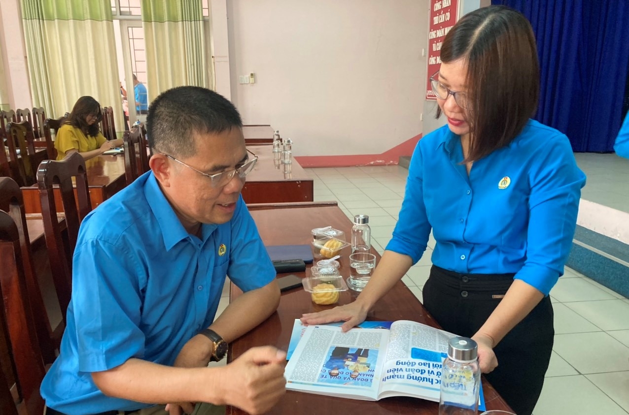 Long An: Tập huấn nghiệp vụ báo chí, truyền thông cho hơn 60 cán bộ Công đoàn Long An: Tập huấn nghiệp vụ báo chí, truyền thông cho hơn 60 cán bộ Công đoàn