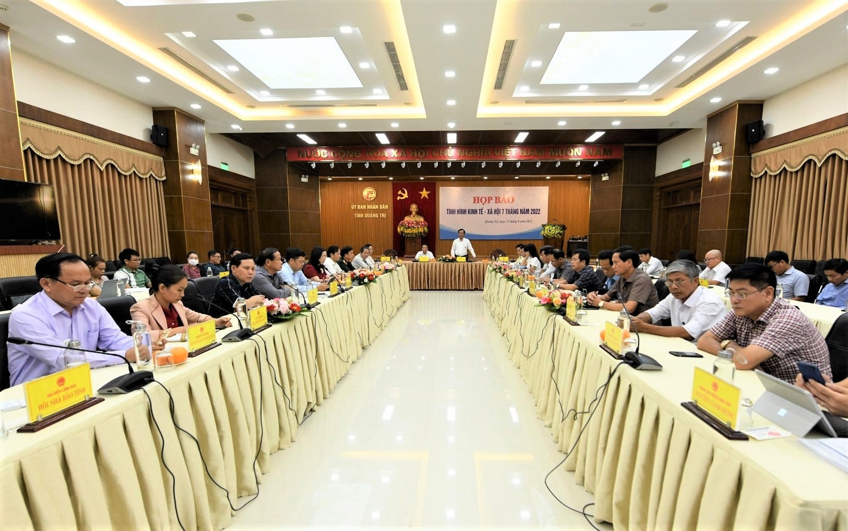 Quảng Trị trình Bộ Nội vụ xin đặc cách tiếp nhận 3 lao động vào ngành Giáo dục