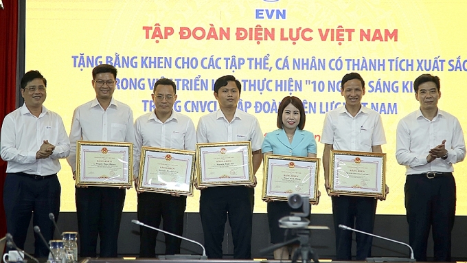 Đẩy mạnh truyền thông thực hiện thắng lợi mục tiêu “10 nghìn sáng kiến” Đẩy mạnh truyền thông thực hiện thắng lợi mục tiêu “10 nghìn sáng kiến”