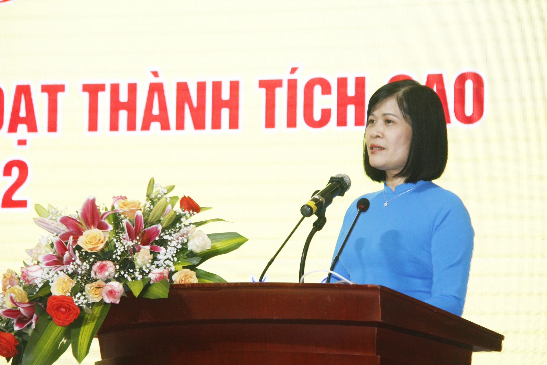 Công đoàn TKV tuyên dương con CNVCLĐ đạt thành tích cao trong học tập