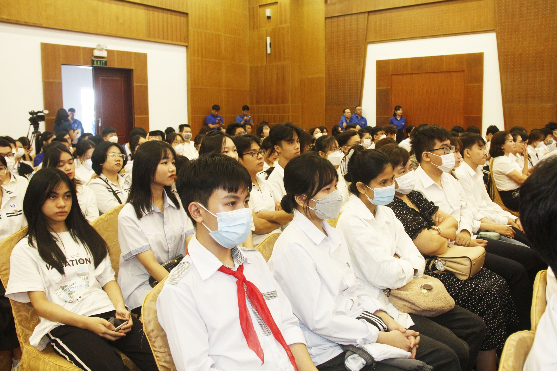 Công đoàn TKV tuyên dương con CNVCLĐ đạt thành tích cao trong học tập