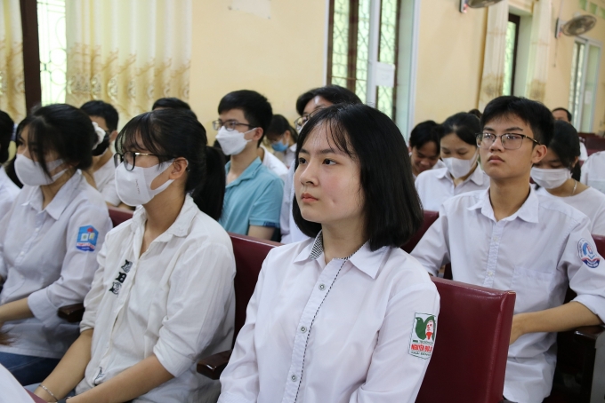 Tuyên dương 140 cháu là con đoàn viên vượt khó học giỏi