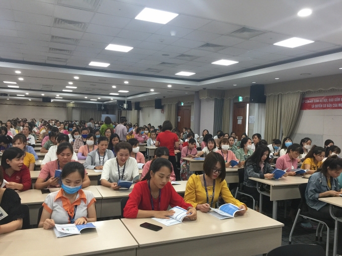 Thúc đẩy hơn nữa quyền của lao động nữ trong doanh nghiệp Thúc đẩy hơn nữa quyền của lao động nữ trong doanh nghiệp