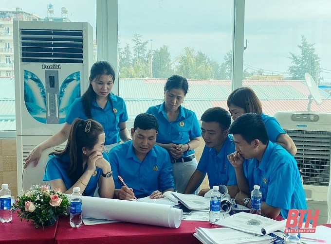 Vai trò của công đoàn trong xây dựng quan hệ lao động tại doanh nghiệp Vai trò của công đoàn trong xây dựng quan hệ lao động tại doanh nghiệp