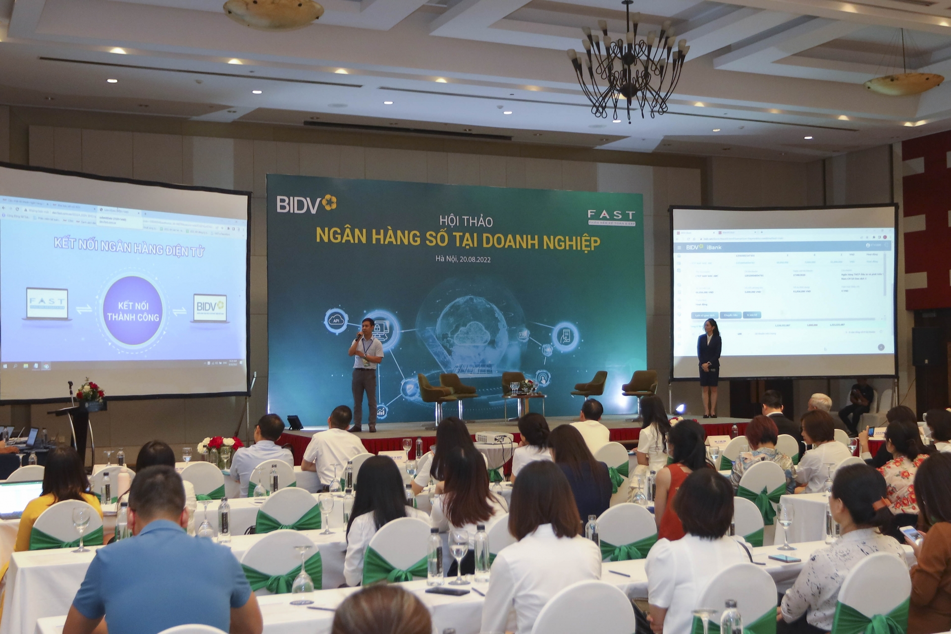 Hội thảo Ngân hàng số tại doanh nghiệp – Đồng hành cùng doanh nghiệp bứt phá trong thời đại 4.0 Hội thảo Ngân hàng số tại doanh nghiệp – Đồng hành cùng doanh nghiệp bứt phá trong thời đại 4.0