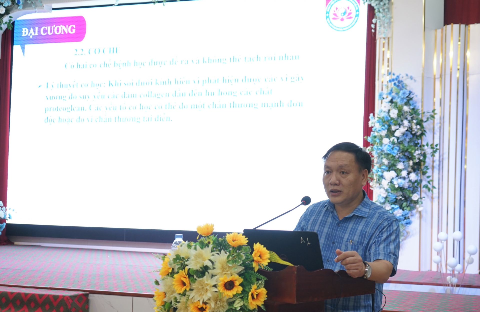 cách nhận biết, phòng tránh và điều trị thoái hoát cột sống cổ Công đoàn Viên chức tỉnh Nghệ An tổ chức chương trình