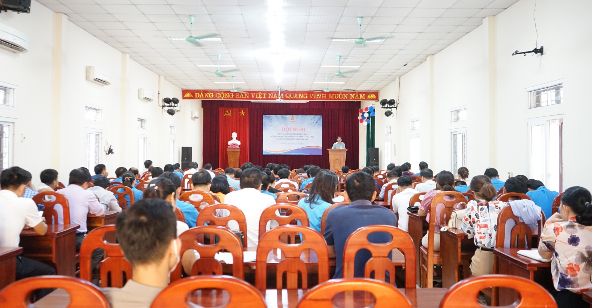 Tiếp tục đổi mới hoạt động Công đoàn Giáo dục Nghệ An năm 2022-2023 Tiếp tục đổi mới hoạt động Công đoàn Giáo dục Nghệ An năm 2022-2023