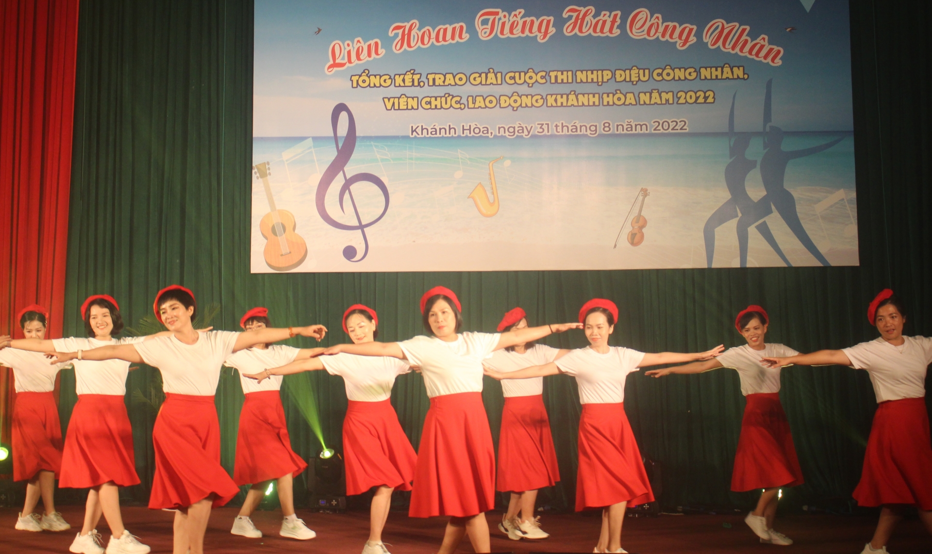 Những khoảnh khắc đẹp tại Liên hoan tiếng hát công nhân tại Khánh Hòa